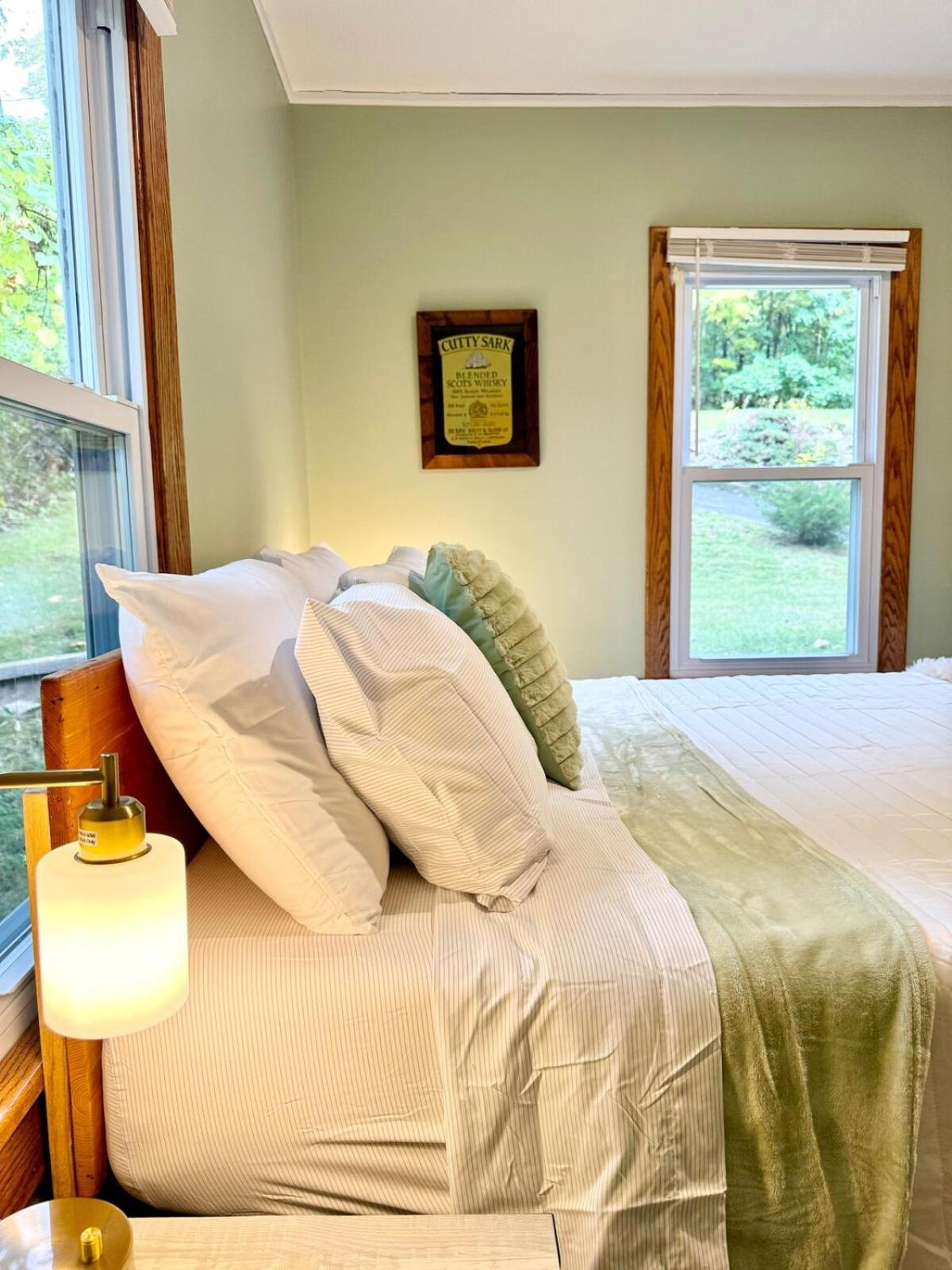 Cayuga Lake Cottage With Private Lake Access Washingtonville Ngoại thất bức ảnh